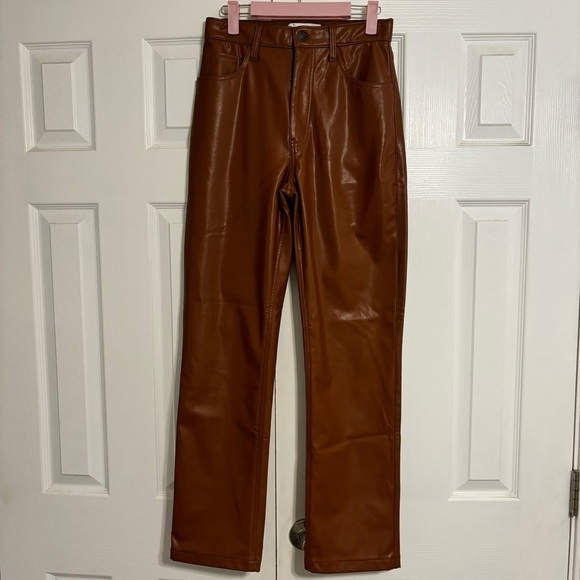 Abercrombie & Fitch The 90's Straight Ultra High Rise Faux Leather Pants - Picture 3 of 8